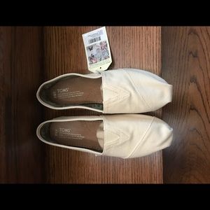Toms Shoes, Women’s Canvas Classic
